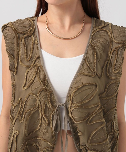 BAYFLOW（ベイフロー）の「[秋口まで着られる]モールレースベスト（ベスト・レディース・ブラック/ブラウン/ホワイト・FREE）」の5枚目の写真