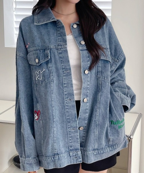 A.D.C.L.（エーディーシーエル）の「ランダム刺繍ワッペン付き オーバーサイズ ビックシルエット デニムジャケット（Gジャン）（デニムジャケット・レディース・ネイビー/ブルー・M/L）」の2枚目の写真