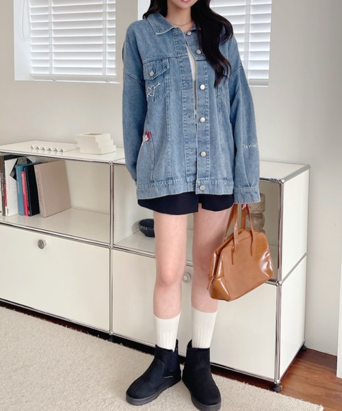 A.D.C.L.（エーディーシーエル）の「ランダム刺繍ワッペン付き オーバーサイズ ビックシルエット デニムジャケット（Gジャン）（デニムジャケット・レディース・ネイビー/ブルー・M/L）」の13枚目の写真