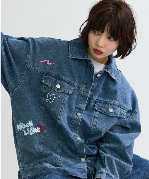 A.D.C.L.（エーディーシーエル）の「ランダム刺繍ワッペン付き オーバーサイズ ビックシルエット デニムジャケット（Gジャン）（デニムジャケット・レディース・ネイビー/ブルー・M/L）」の16枚目の写真