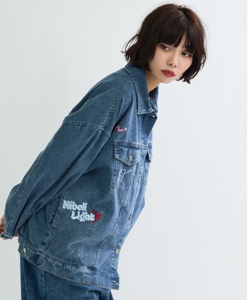 A.D.C.L.（エーディーシーエル）の「ランダム刺繍ワッペン付き オーバーサイズ ビックシルエット デニムジャケット（Gジャン）（デニムジャケット・レディース・ネイビー/ブルー・M/L）」の19枚目の写真