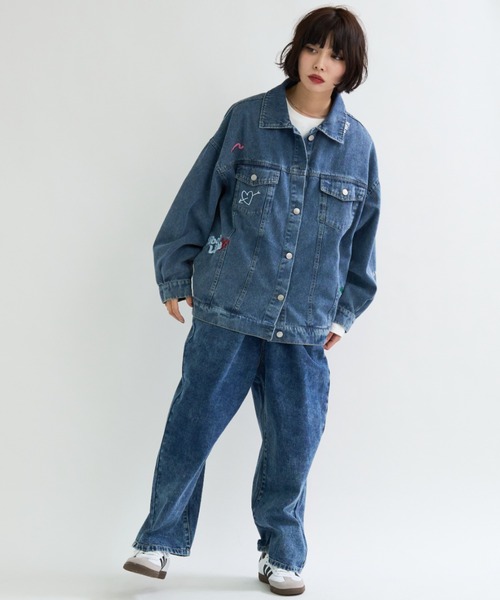 A.D.C.L.(エーディーシーエル)の「ランダム刺繍ワッペン付き オーバーサイズ ビックシルエット デニムジャケット(Gジャン)(デニムジャケット・レディース・ネイビー/ブルー・M/L)」の10枚目の写真