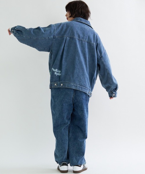 A.D.C.L.(エーディーシーエル)の「ランダム刺繍ワッペン付き オーバーサイズ ビックシルエット デニムジャケット(Gジャン)(デニムジャケット・レディース・ネイビー/ブルー・M/L)」の15枚目の写真