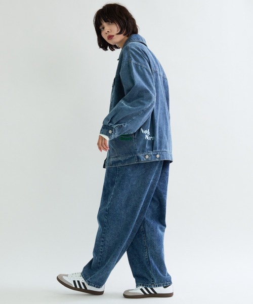 A.D.C.L.(エーディーシーエル)の「ランダム刺繍ワッペン付き オーバーサイズ ビックシルエット デニムジャケット(Gジャン)(デニムジャケット・レディース・ネイビー/ブルー・M/L)」の16枚目の写真