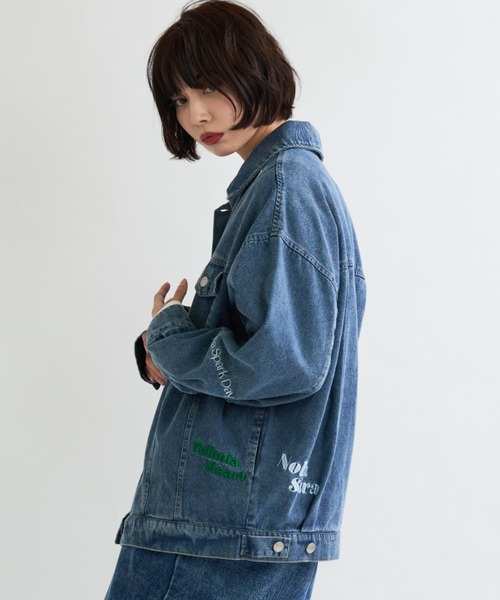 A.D.C.L.（エーディーシーエル）の「ランダム刺繍ワッペン付き オーバーサイズ ビックシルエット デニムジャケット（Gジャン）（デニムジャケット・レディース・ネイビー/ブルー・M/L）」の20枚目の写真