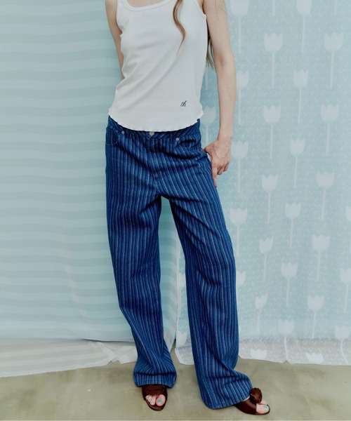 thinkto(シンクト)の「【thinkto】ストライプストレートデニムパンツ(デニムパンツ・レディース・インディゴブルー/ライトブルー・1/0)」の1枚目の写真