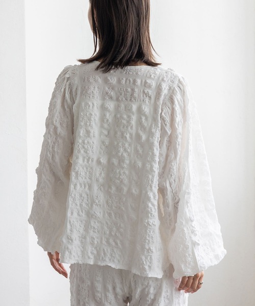 No Rule No Line（ノール－ルノーライン）の「ボリュームスリーブブラウス セレモニー オケージョン 結婚式 セットアップ対応 カセットスタイル対応(別売り)（Tシャツ/カットソー・レディース・ブラック/ホワイト・FREE）」の20枚目の写真