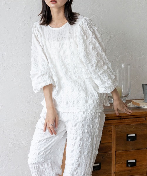 No Rule No Line（ノール－ルノーライン）の「ボリュームスリーブブラウス セレモニー オケージョン 結婚式 セットアップ対応 カセットスタイル対応(別売り)（Tシャツ/カットソー・レディース・ブラック/ホワイト・FREE）」の4枚目の写真