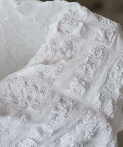 No Rule No Line（ノール－ルノーライン）の「ボリュームスリーブブラウス セレモニー オケージョン 結婚式 セットアップ対応 カセットスタイル対応(別売り)（Tシャツ/カットソー・レディース・ブラック/ホワイト・FREE）」の9枚目の写真