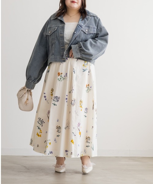 CLETTE(クレット)の「CLETTEオリジナル花柄ロングスカート(スカート・レディース・ブラック/アイボリー・4L/3L/LL)」の6枚目の写真