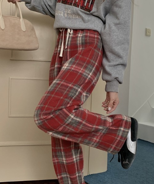 FAVORITO（ファヴォリート）の「チェック柄裏起毛パンツ（その他パンツ・レディース・レッド/ネイビー・F）」の9枚目の写真