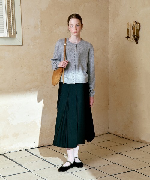 ROCKFISH WEATHERWEAR(ロックフィッシュウェザーウェア)の「CLASSIC WOOL CARDIGAN(カーディガン/ボレロ・レディース・グレー/ブラック/ネイビー/ブラウン/オリーブ/ブルー・S/M)」の2枚目の写真