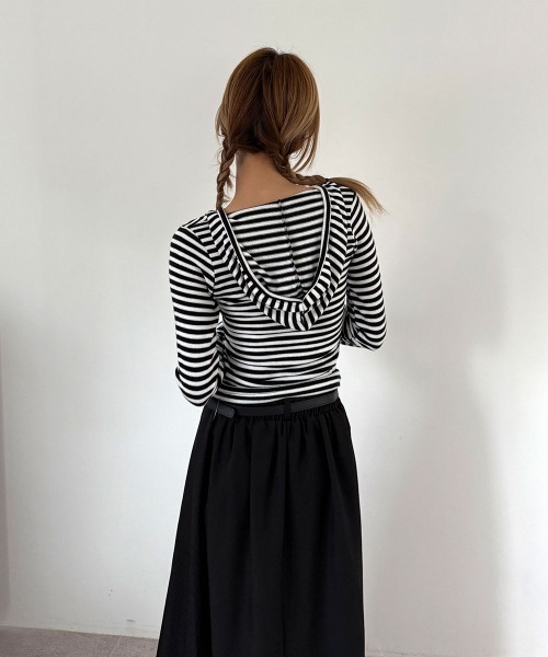 4INT.（フォイント）の「ボーダー ロングスリーブ フード付き ニット トップス（Tシャツ/カットソー・レディース・ブラック/チャコール/ブラウン・FREE）」の9枚目の写真