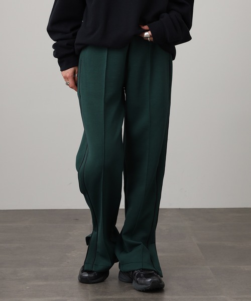 OMNES(オムネス)の「ダンボールニットスリット付きライントラックパンツ(その他パンツ・レディース・グリーン/ベージュ/ブラック・L/M)」の13枚目の写真