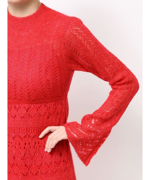 MERCURYDUO(マーキュリーデュオ)の「モヘヤニットスカシアミワンピース(ワンピース・レディース・オフホワイト/ブルー/レッド・SMALL/MEDIUM)」の6枚目の写真