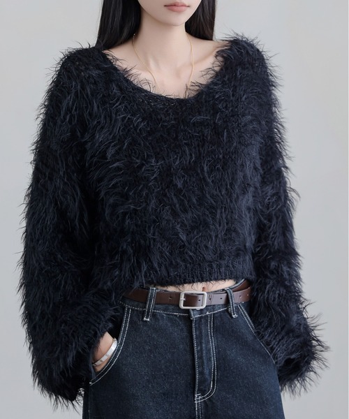 FINEnough(ファインナフ)の「ふんわりシャギーニットクロップド丈トップス(ニット/セーター・レディース・ベージュ/ホワイト/ブラック/グレー・FREE)」の8枚目の写真