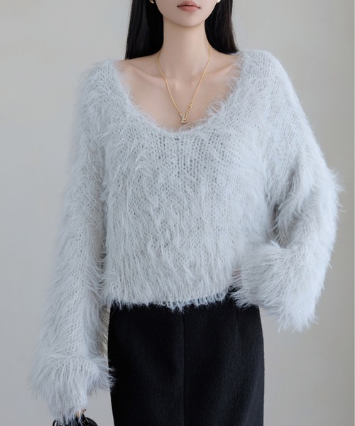 FINEnough(ファインナフ)の「ふんわりシャギーニットクロップド丈トップス(ニット/セーター・レディース・ベージュ/ホワイト/ブラック/グレー・FREE)」の18枚目の写真