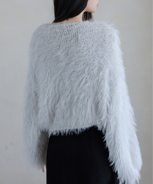 FINEnough(ファインナフ)の「ふんわりシャギーニットクロップド丈トップス(ニット/セーター・レディース・ベージュ/ホワイト/ブラック/グレー・FREE)」の22枚目の写真