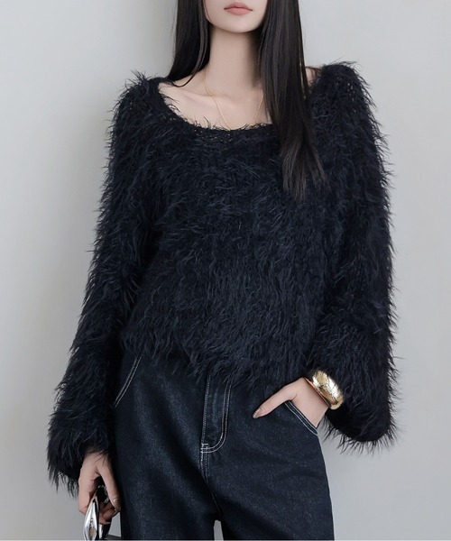 FINEnough(ファインナフ)の「ふんわりシャギーニットクロップド丈トップス(ニット/セーター・レディース・ベージュ/ホワイト/ブラック/グレー・FREE)」の6枚目の写真