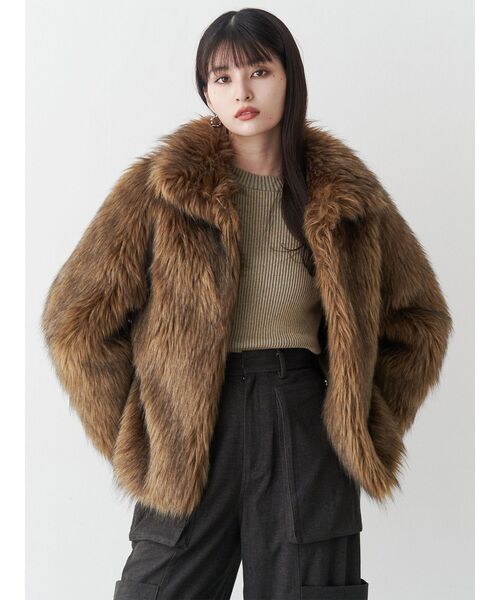 フェイクファーラインジャガードコート　ブラウン セール】フェイクファーラインジャガードコート（ステンカラーコート