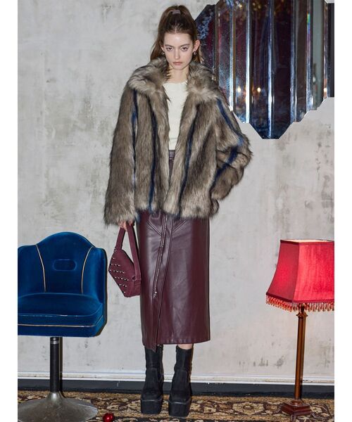 フェイクファーラインジャガードコート（ステンカラーコート）｜MURUA