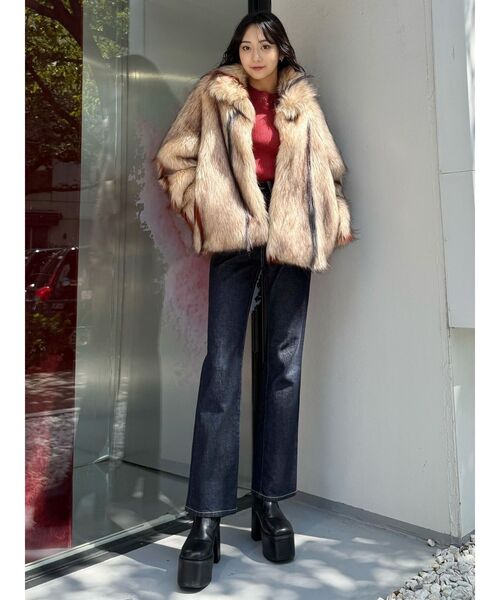 フェイクファーラインジャガードコート（ステンカラーコート）｜MURUA