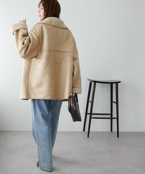 DISCOAT（ディスコート）の「フェイクムートンミドルコート（ムートンコート・レディース・ブラウン/ベージュ・FREE）」の19枚目の写真