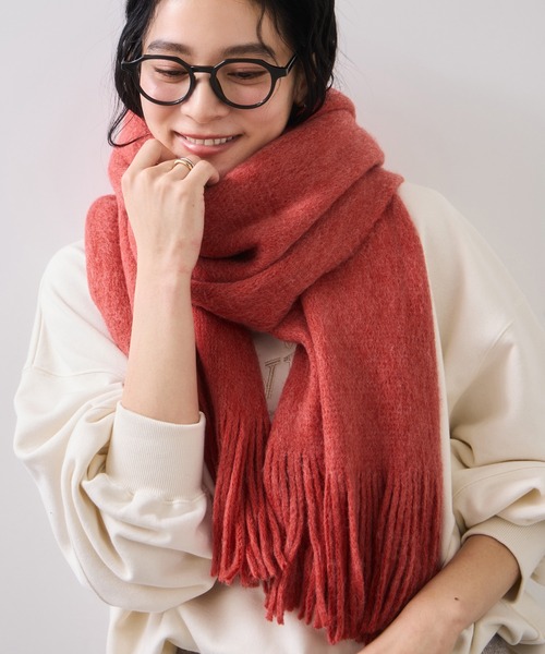 VIS（ビス）の「ミンクタッチもちもちストール（ストール/ショール・レディース・キナリ/チャコールグレー/ベージュ系その他/レッド・FREE）」の4枚目の写真