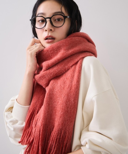 VIS（ビス）の「ミンクタッチもちもちストール（ストール/ショール・レディース・キナリ/チャコールグレー/ベージュ系その他/レッド・FREE）」の6枚目の写真