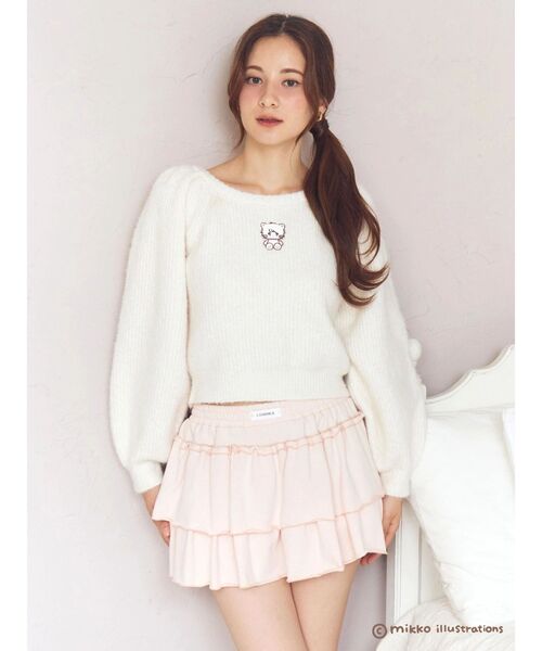 CALNAMUR(カルナムール)の「【mikkoコラボ】ボリュームスリーブコンパクトニット(ニット/セーター・レディース・ベージュ/ホワイト/レッド・FREE)」の8枚目の写真