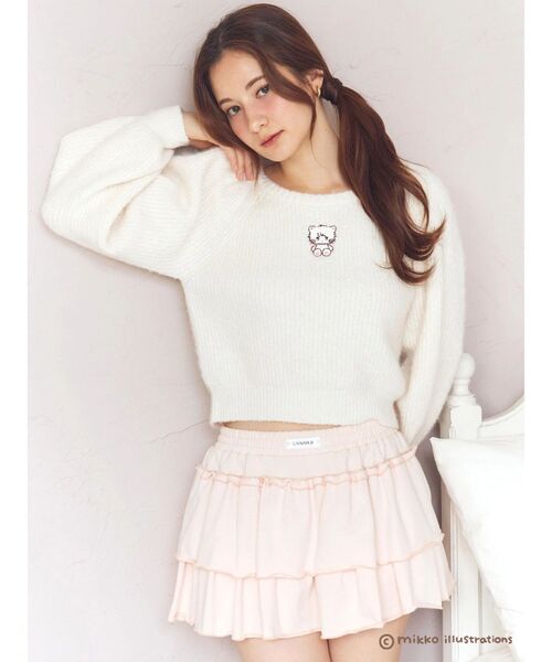 CALNAMUR(カルナムール)の「【mikkoコラボ】ボリュームスリーブコンパクトニット(ニット/セーター・レディース・ベージュ/ホワイト/レッド・FREE)」の10枚目の写真