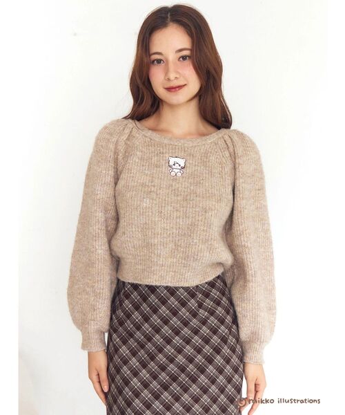 CALNAMUR(カルナムール)の「【mikkoコラボ】ボリュームスリーブコンパクトニット(ニット/セーター・レディース・ベージュ/ホワイト/レッド・FREE)」の12枚目の写真