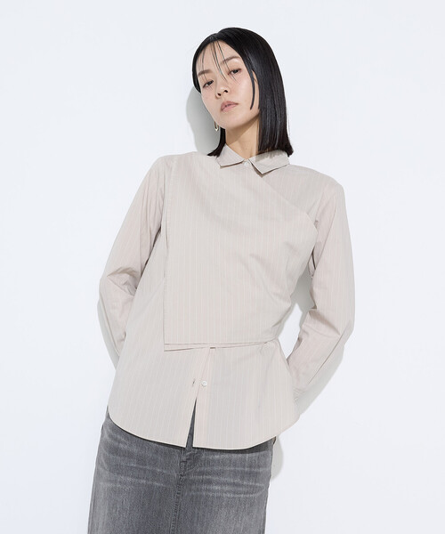 COMME CA（コムサ）の「コットンナイロンシャンブレー カーチフ付きシャツ（シャツ/ブラウス・レディース・ホワイト/サックスブルー/ベージュ系その他・9号）」の2枚目の写真