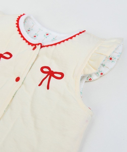 moimoln（モイモルン）の「【リバーシブル】リボンロゼットガーデンパデットベスト（ベスト・キッズ・レッド・80ｃｍ/90cm/100cm/110cm）」の6枚目の写真