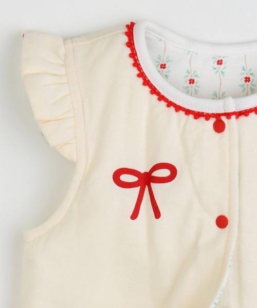 moimoln（モイモルン）の「【リバーシブル】リボンロゼットガーデンパデットベスト（ベスト・キッズ・レッド・80ｃｍ/90cm/100cm/110cm）」の7枚目の写真