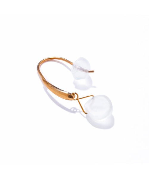 les bonbon(ルボンボン)の「【les bonbon】serendip pierce/セレンディップ ピアス(ピアス(両耳用)・レディース・イエローゴールド/ピンク系その他/グリーン系その他/ブルー系その他/ピンク系その他2/ホワイト系その他/パープル系その他・FREE)」の13枚目の写真