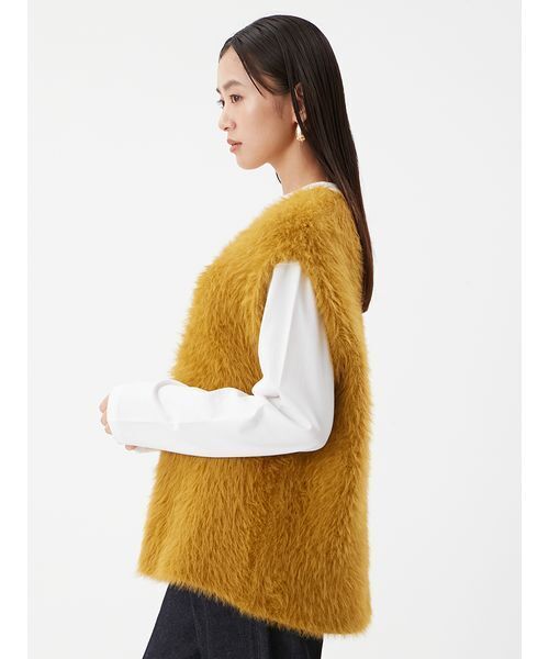 Mila Owen（ミラオーウェン）の「Vネックシャギーニットベスト（ベスト・レディース・マスタード/アイボリー/ブラック・F）」の8枚目の写真