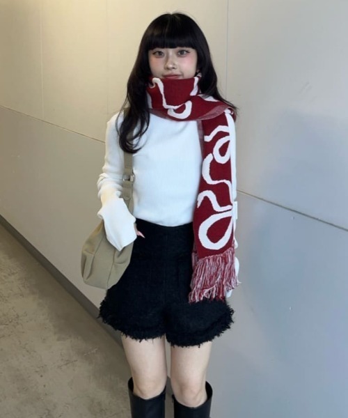 SLY（スライ）の「RIBBON JQ MUFFLER リボン ジャガード マフラー 秋服 冬服（マフラー・レディース・ブラック/レッド・FREE）」の18枚目の写真