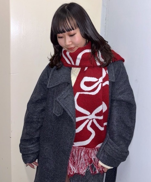 SLY（スライ）の「RIBBON JQ MUFFLER リボン ジャガード マフラー 秋服 冬服（マフラー・レディース・ブラック/レッド・FREE）」の17枚目の写真