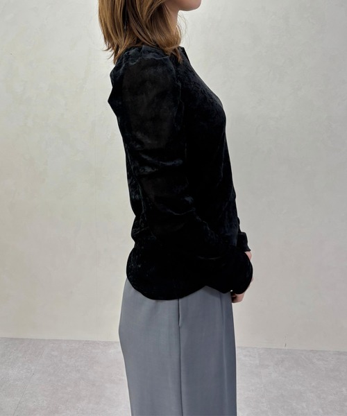 31 Sons de mode(トランテアン ソン ドゥ モード)の「2025秋冬新作 ベロア起毛シアートップス(Tシャツ/カットソー・レディース・ブラック/グレー/オフホワイト・フリ-)」の13枚目の写真