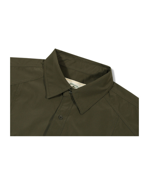 GUBIN（グビン）の「ナイロン マックス オーバーサイズ ポケットシャツ（シャツ/ブラウス・レディース・その他・MEDIUM/LARGE）」の4枚目の写真