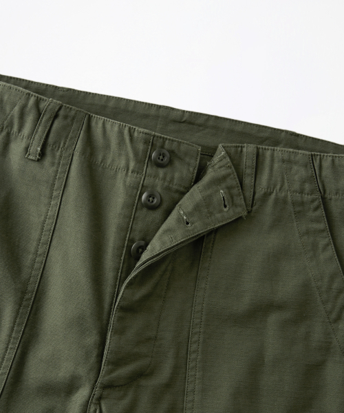 OUTSTANDING(アウトスタンディング)の「BACK SATIN FATIGUE PANTS(STRAIGHT FIT)_OLIVE GREEN(その他パンツ・メンズ・その他・SMALL/MEDIUM/LARGE)」の16枚目の写真