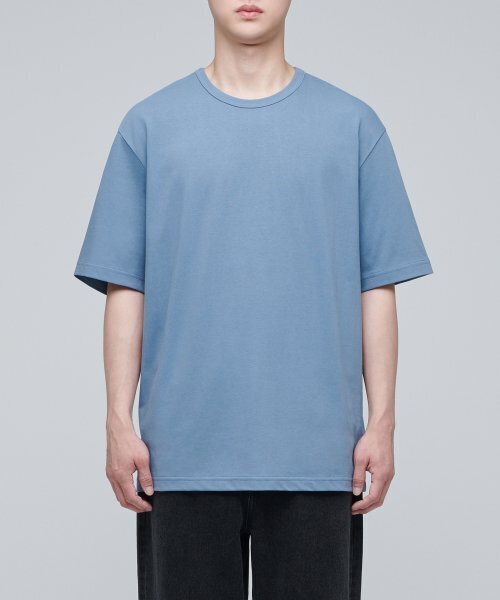 MUSINSA STANDARD（ムシンサスタンダード）の「リラックスフィットクルーネックTシャツ[フェイドブルー]（Tシャツ/カットソー・メンズ・その他・XX-LARGE/XXX-LARGE/SMALL/MEDIUM/LARGE/X-LARGE）」の2枚目の写真