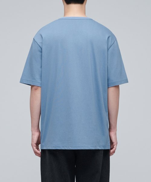 MUSINSA STANDARD（ムシンサスタンダード）の「リラックスフィットクルーネックTシャツ[フェイドブルー]（Tシャツ/カットソー・メンズ・その他・XX-LARGE/XXX-LARGE/SMALL/MEDIUM/LARGE/X-LARGE）」の3枚目の写真