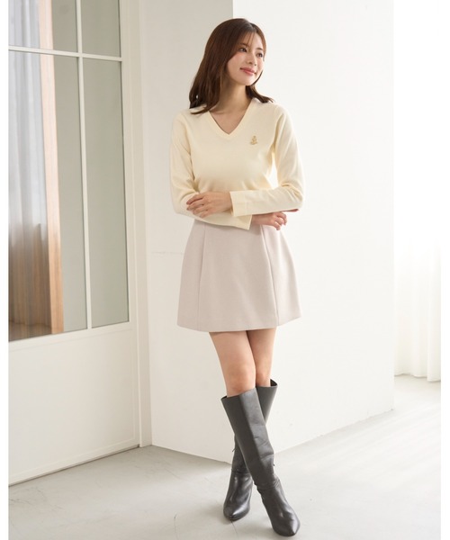 SNIDEL（スナイデル）の「ブローチ付きニットプルオーバー（ニット/セーター・レディース・グレー/イエロー/アイボリー/その他・F）」の11枚目の写真