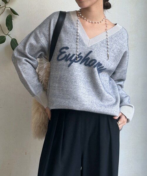 DouDou(ドゥドゥ)の「【WEB限定】ロゴシャギーニット(ニット/セーター・レディース・グレイッシュベージュ/チャコールグレー/ネイビー・FREE)」の2枚目の写真