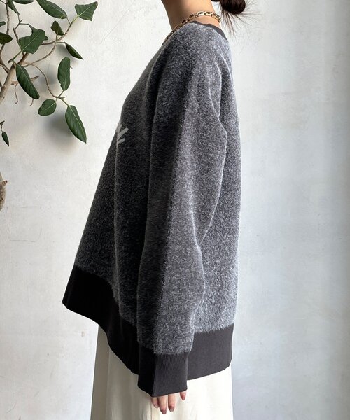 DouDou(ドゥドゥ)の「【WEB限定】ロゴシャギーニット(ニット/セーター・レディース・グレイッシュベージュ/チャコールグレー/ネイビー・FREE)」の14枚目の写真