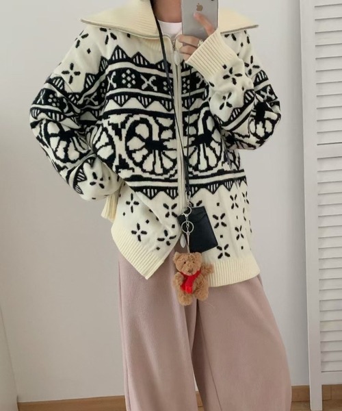 ﾉﾙﾃﾞｨｯｸ柄ｼﾞｯﾌﾟｱｯﾌﾟﾆｯﾄｼﾞｬｹｯﾄ（その他アウター）｜CADBURY