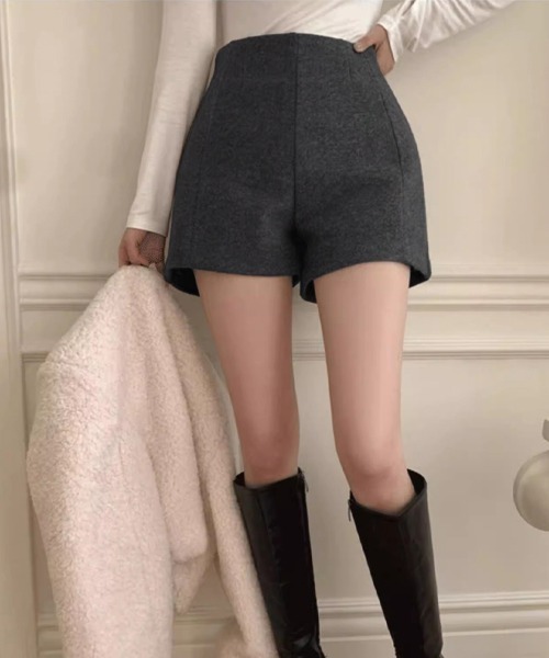 タック入りショートパンツ（その他パンツ）｜ReRe（リリ）の