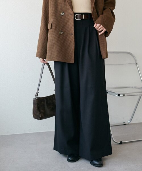 DISCOAT（ディスコート）の「【こなれ感と快適さを両立】ウールブレンドワイドパンツ（スラックス・レディース・ブラック/ブラウン/ベージュ・LARGE/SMALL/MEDIUM）」の17枚目の写真